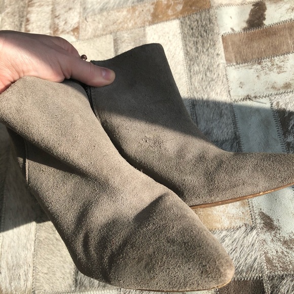 Real suede Zara booties🤍 - Picture 6 of 10